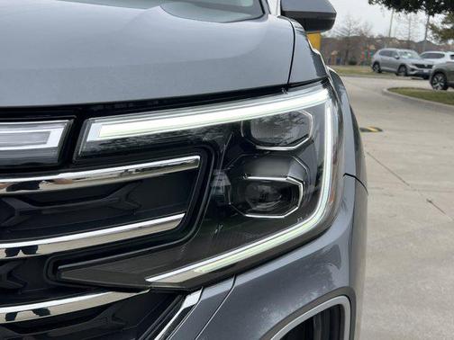 2024 Volkswagen Atlas 2.0T SE