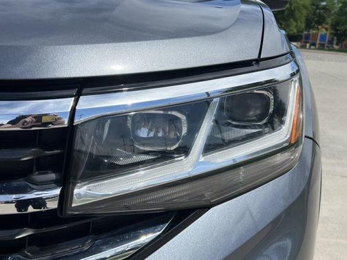 2021 Volkswagen Atlas 3.6L SE w/Technology
