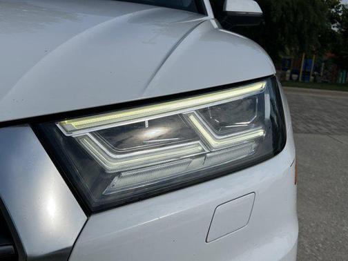 2018 Audi Q5 2.0T Premium Plus