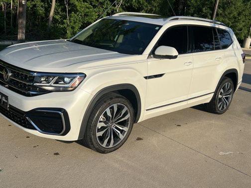 ORYX WHITE PEARL EFFECT 2022 Volkswagen Atlas 3.6L SEL Premium