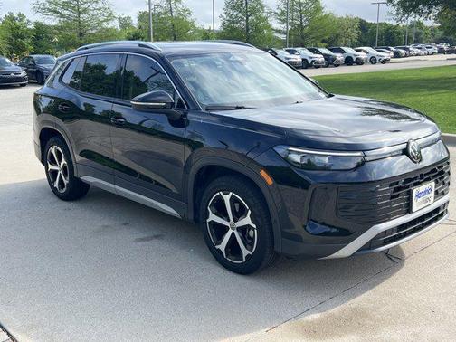 2025 Volkswagen Tiguan 2.0T SE