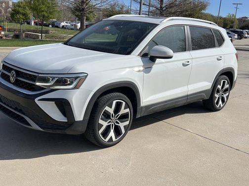 2023 Volkswagen Taos 1.5T SEL