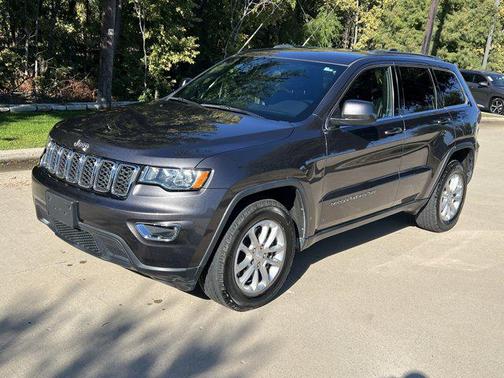 2021 Jeep Grand Cherokee Laredo