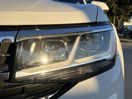 2023 Volkswagen Atlas Cross Sport 2.0T SE w/Technology