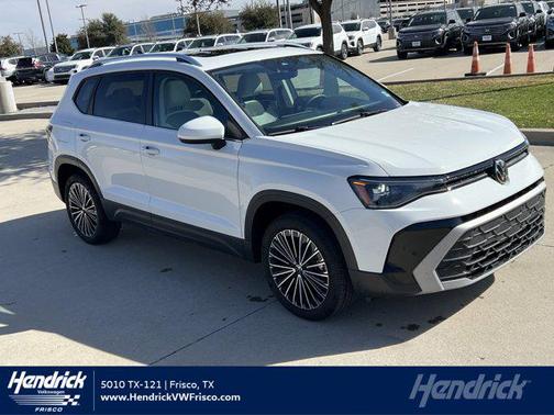 Pure White 2025 Volkswagen Taos 1.5T SE