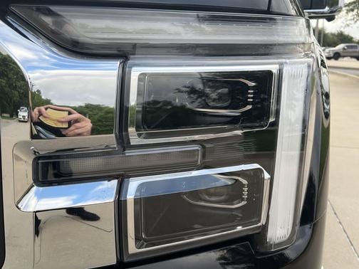 AGATE BLACK METALLIC 2024 Ford F-150 Lariat