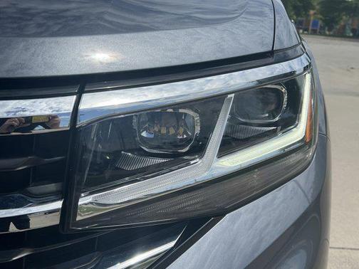 2022 Volkswagen Atlas 3.6L SE w/Technology