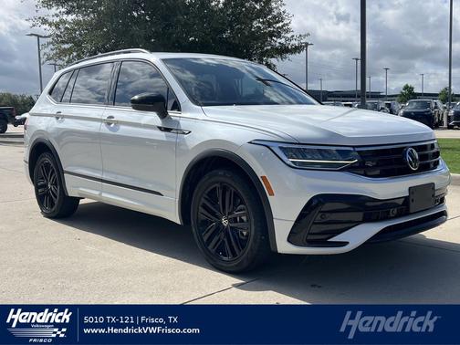 Oryx White Pearl 2022 Volkswagen Tiguan 2.0T SE R-Line Black
