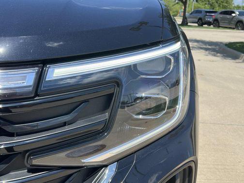 2024 Volkswagen Atlas Cross Sport 2.0T SE w/Technology 4MOTION