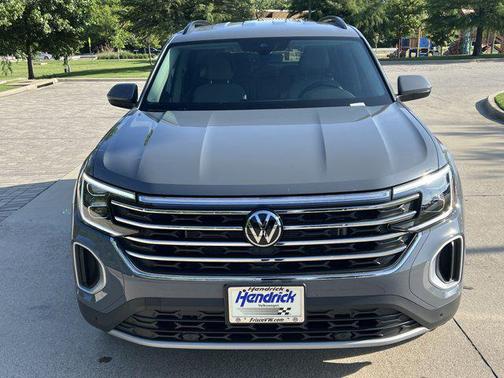 2025 Volkswagen Atlas 2.0T SE w/Technology 4MOTION