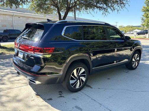deep black pearl 2026 Volkswagen Atlas 2.0T SEL