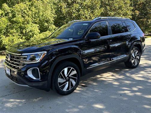 deep black pearl 2026 Volkswagen Atlas 2.0T SEL