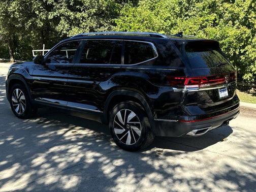deep black pearl 2026 Volkswagen Atlas 2.0T SEL