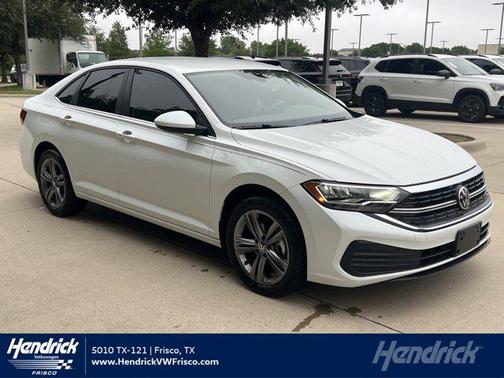 Oryx White Pearl 2022 Volkswagen Jetta 1.5T SE