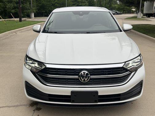 Oryx White Pearl 2022 Volkswagen Jetta 1.5T SE