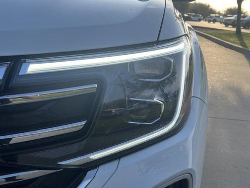 2025 Volkswagen Atlas 2.0T SE w/Technology 4MOTION