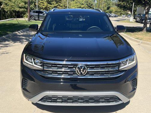 2022 Volkswagen Atlas Cross Sport 3.6L V6 SE w/Technology