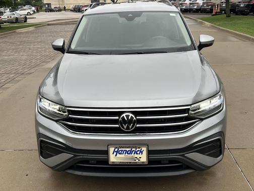 Pyrite Silver Metallic 2024 Volkswagen Tiguan 2.0T S