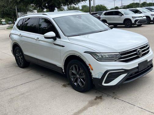 Pure White 2022 Volkswagen Tiguan 2.0T SE