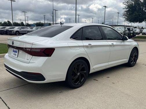 2026 Volkswagen Jetta 1.4T SE
