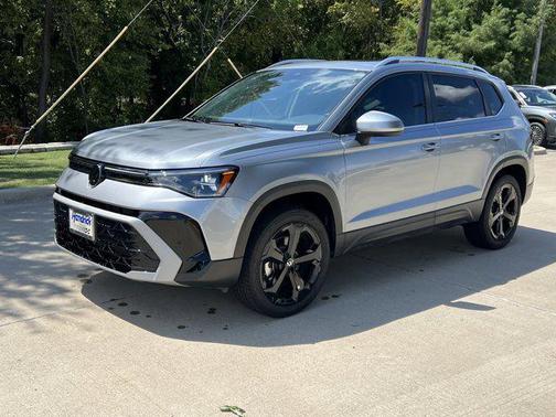 2025 Volkswagen Taos 1.5T SEL