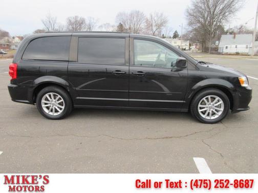 Photo 4 of 32 of 2013 Dodge Grand Caravan SXT