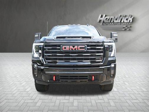 2024 GMC Sierra 2500 AT4