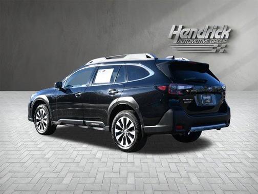 2025 Subaru Outback Touring XT