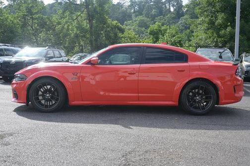 Go Mango! 2022 Dodge Charger Scat Pack