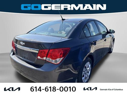 Tungsten Metallic 2014 Chevrolet Cruze LS