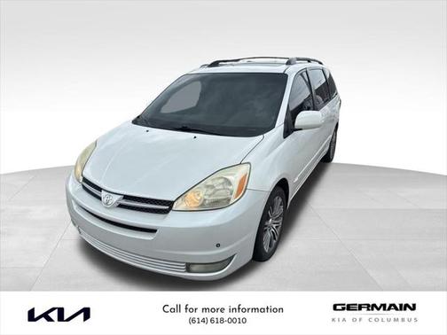 2004 Toyota Sienna XLE