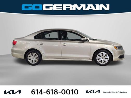 Moonrock Silver Metallic 2013 Volkswagen Jetta SE
