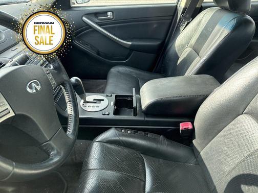 2004 INFINITI G35x Base