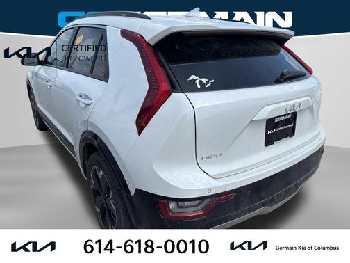 Snow White Pearl 2023 Kia Niro EV Wave