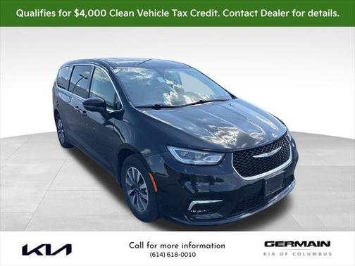 2023 Chrysler Pacifica Hybrid Touring L