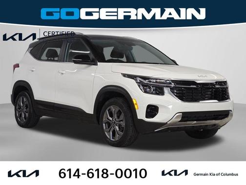 Clear White/Black Roof 2024 Kia Seltos S