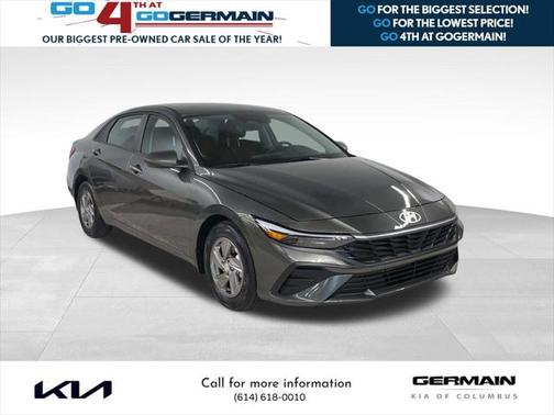 2024 Hyundai ELANTRA SE