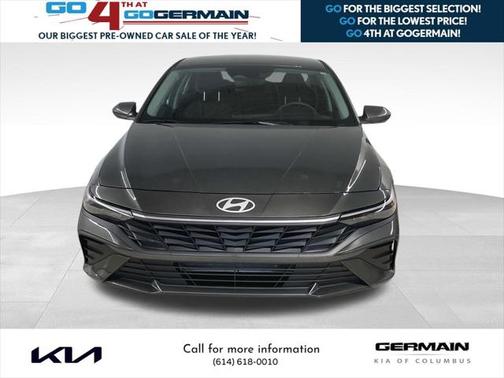 2024 Hyundai ELANTRA SE