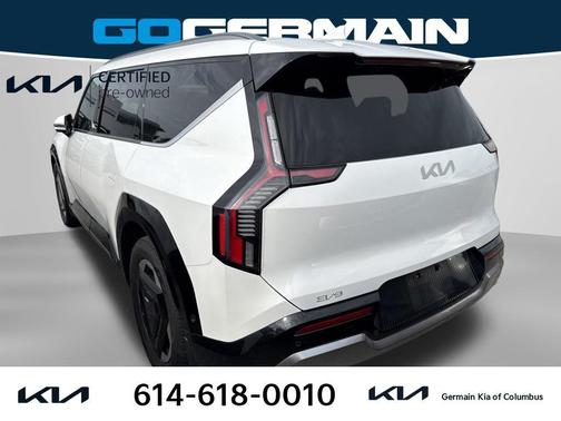 Snow White Pearl 2024 Kia EV9 Land