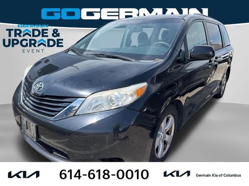 Attitude Black 2015 Toyota Sienna LE