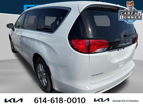 2023 Chrysler Voyager LX