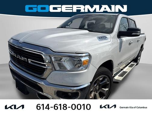Bright White Clearcoat 2019 RAM 1500 Big Horn