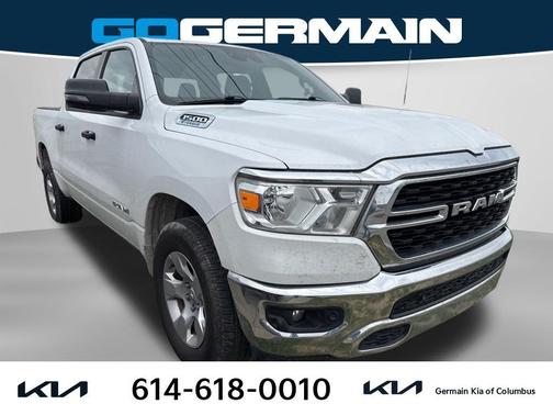 Bright White Clearcoat 2023 RAM 1500 Big Horn/Lone Star