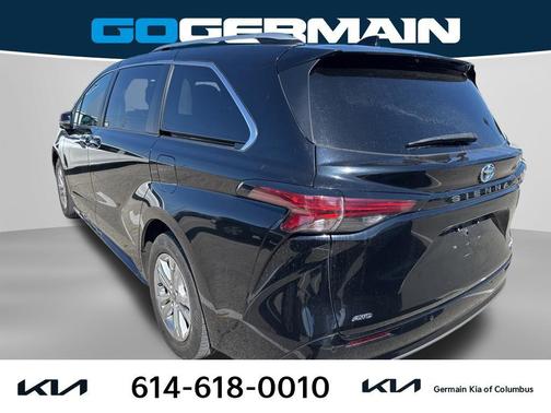2021 Toyota Sienna Platinum 7 Passenger