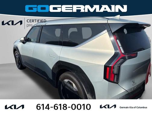 Ivory Silver Matte 2024 Kia EV9 Land
