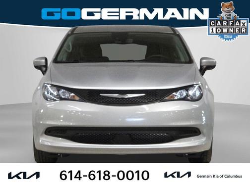 Silver Mist Clearcoat 2023 Chrysler Voyager LX