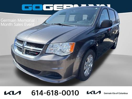 Granite Pearlcoat 2018 Dodge Grand Caravan SE