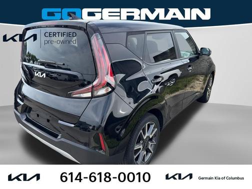Fusion Black 2024 Kia Soul EX