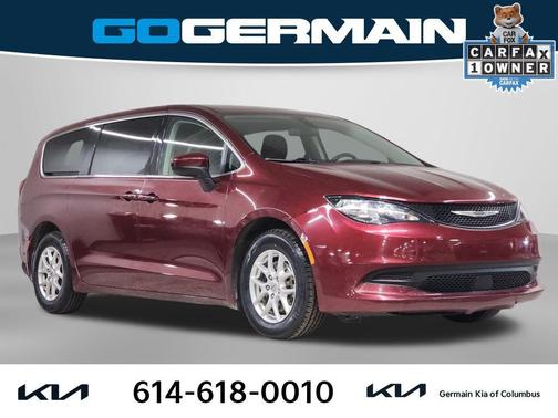 2022 Chrysler Voyager LX