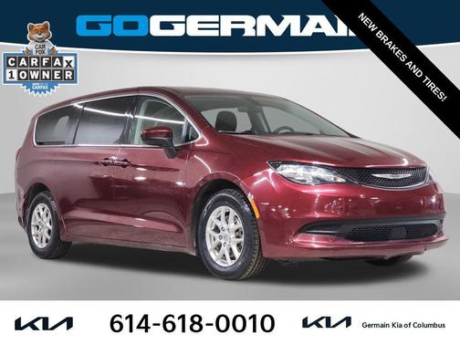 2022 Chrysler Voyager LX